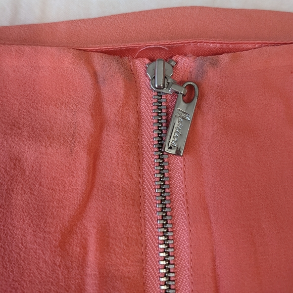 Guess by Marciano 100% silk Long Sleeve Dress Tie Accented Cuffs - Picture 7 of 12